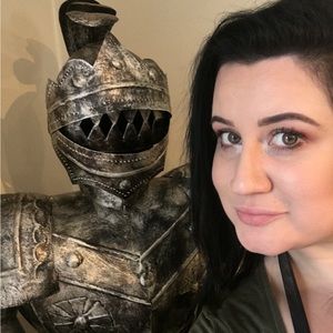 Meet your Posher, Kayla